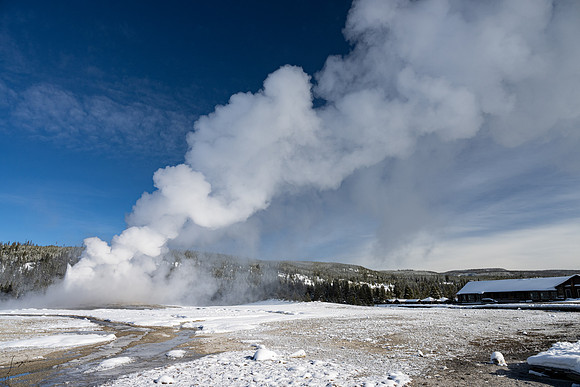 Yellowstone_20230117_1028